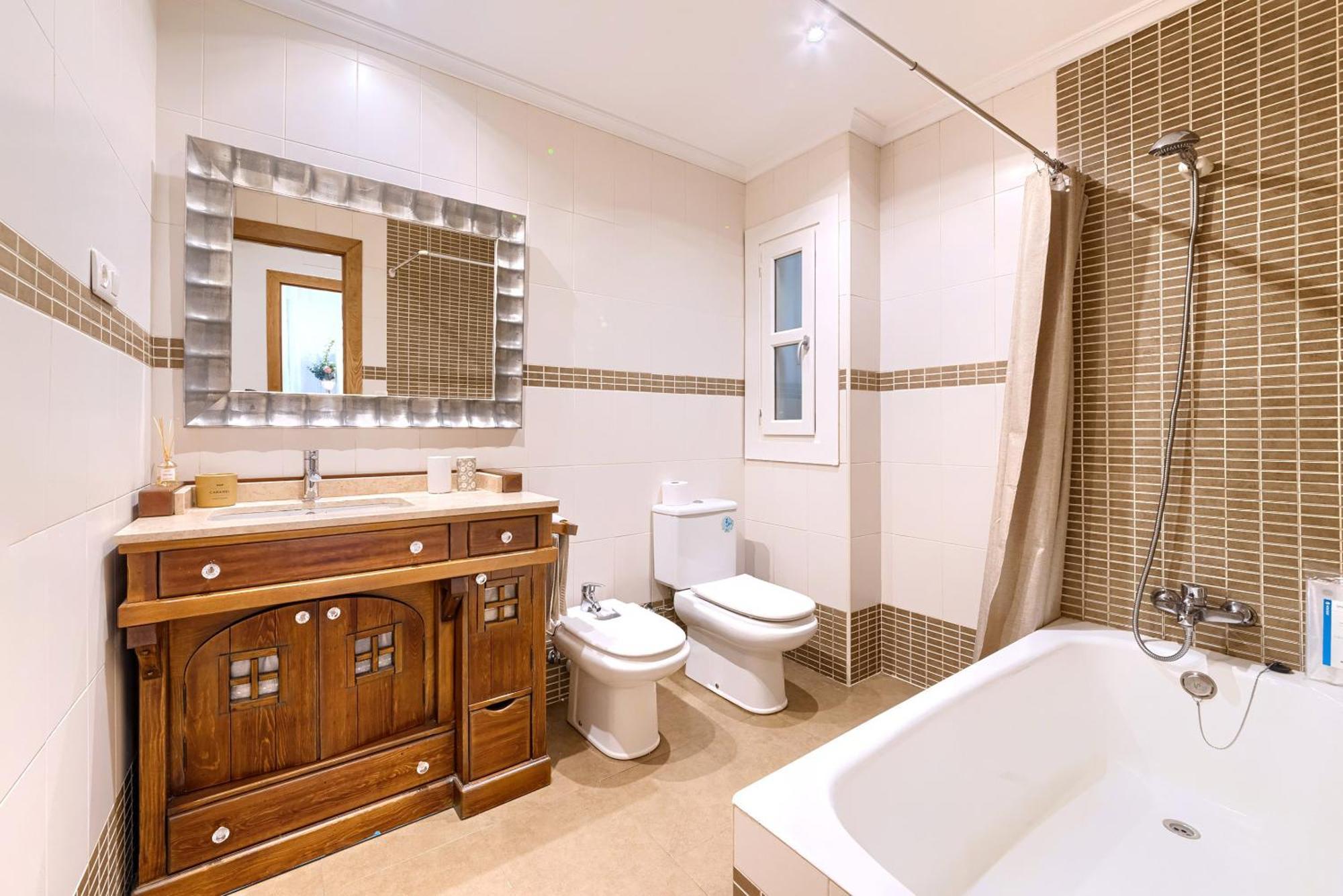 Apartamento Vivienda Turistica Acogedora Y Elegante En Irala Bilbao Exterior foto